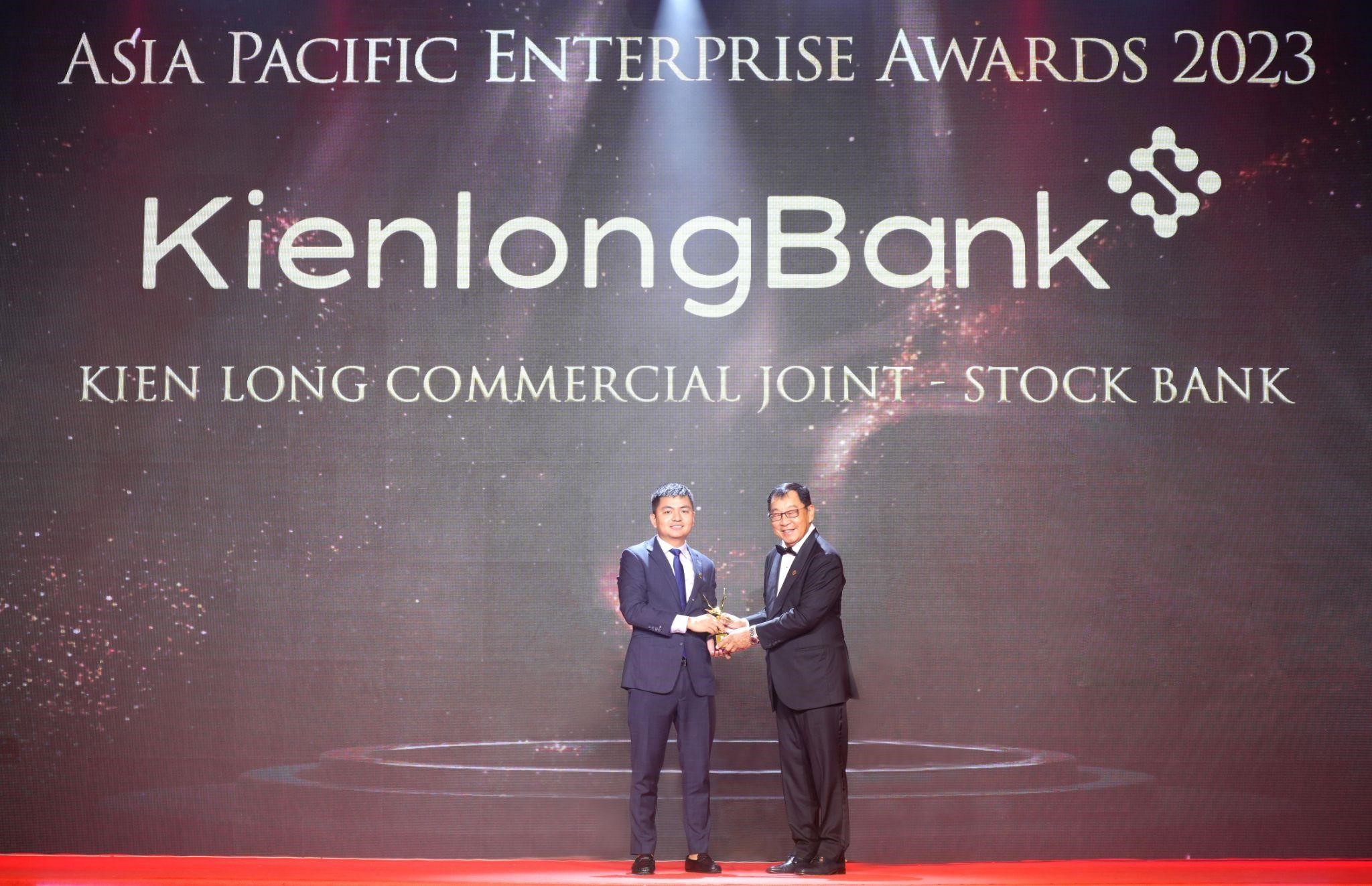 KienlongBank giành cú đúp giải thưởng tại Asia Pacific Enterprise Awards 2023