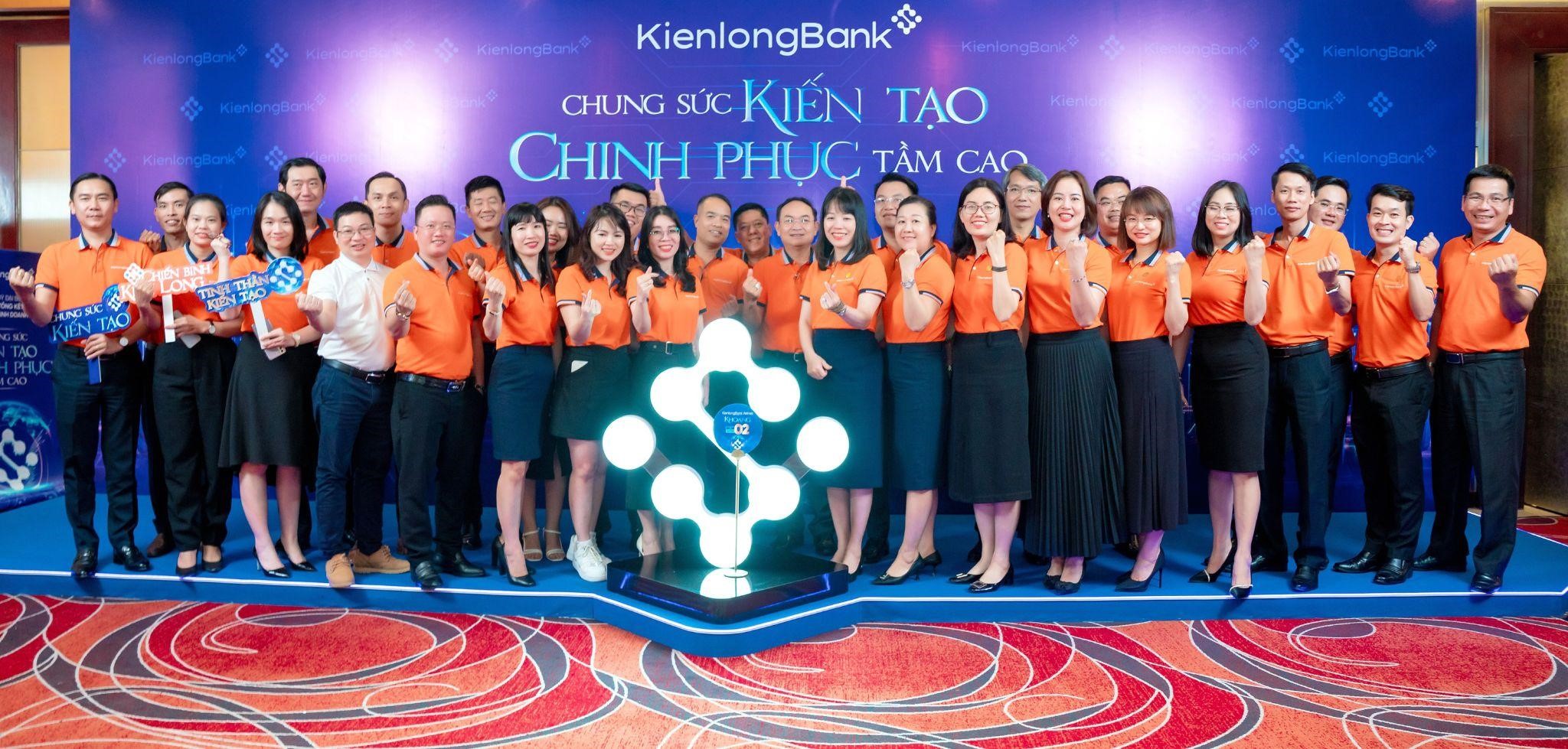 KienlongBank Kích hoạt hành trình 2024 “Chung sức Kiến tạo – Chinh phục tầm cao”